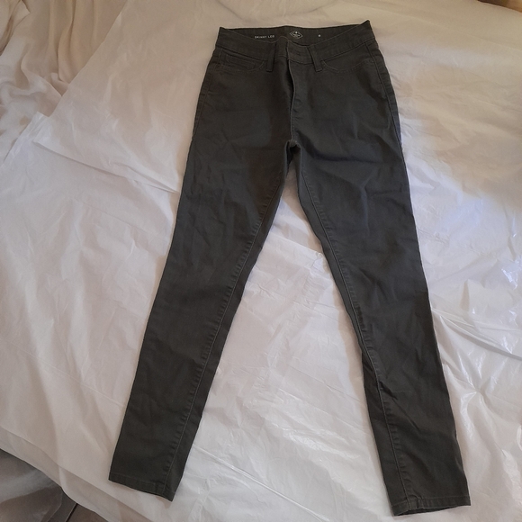 ● St John Bay | Olive Green Skinny Jean - Picture 4 of 5